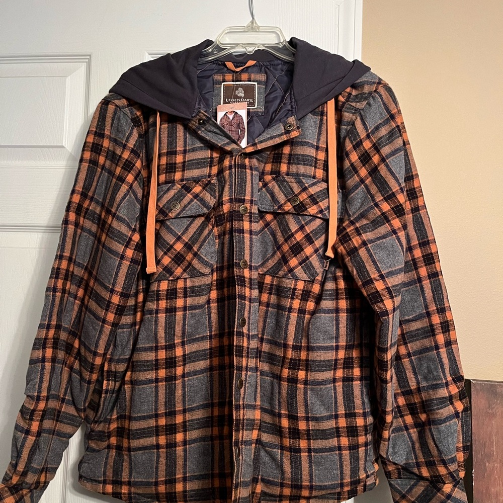 NWT Legendary Outfitters Flannel Jacket! Mens size medium.
